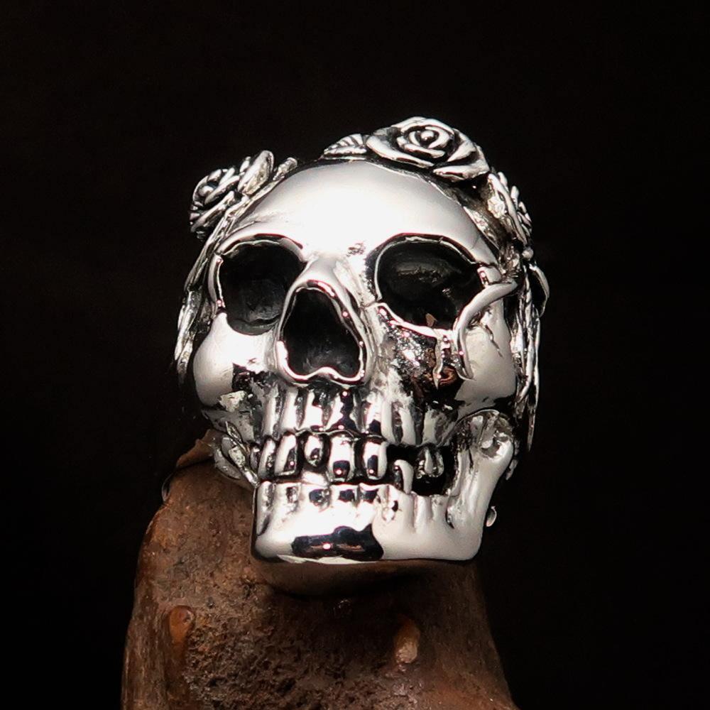 Excellent crafted Lady's Biker Granny Skull Ring - Sterling Silver 925