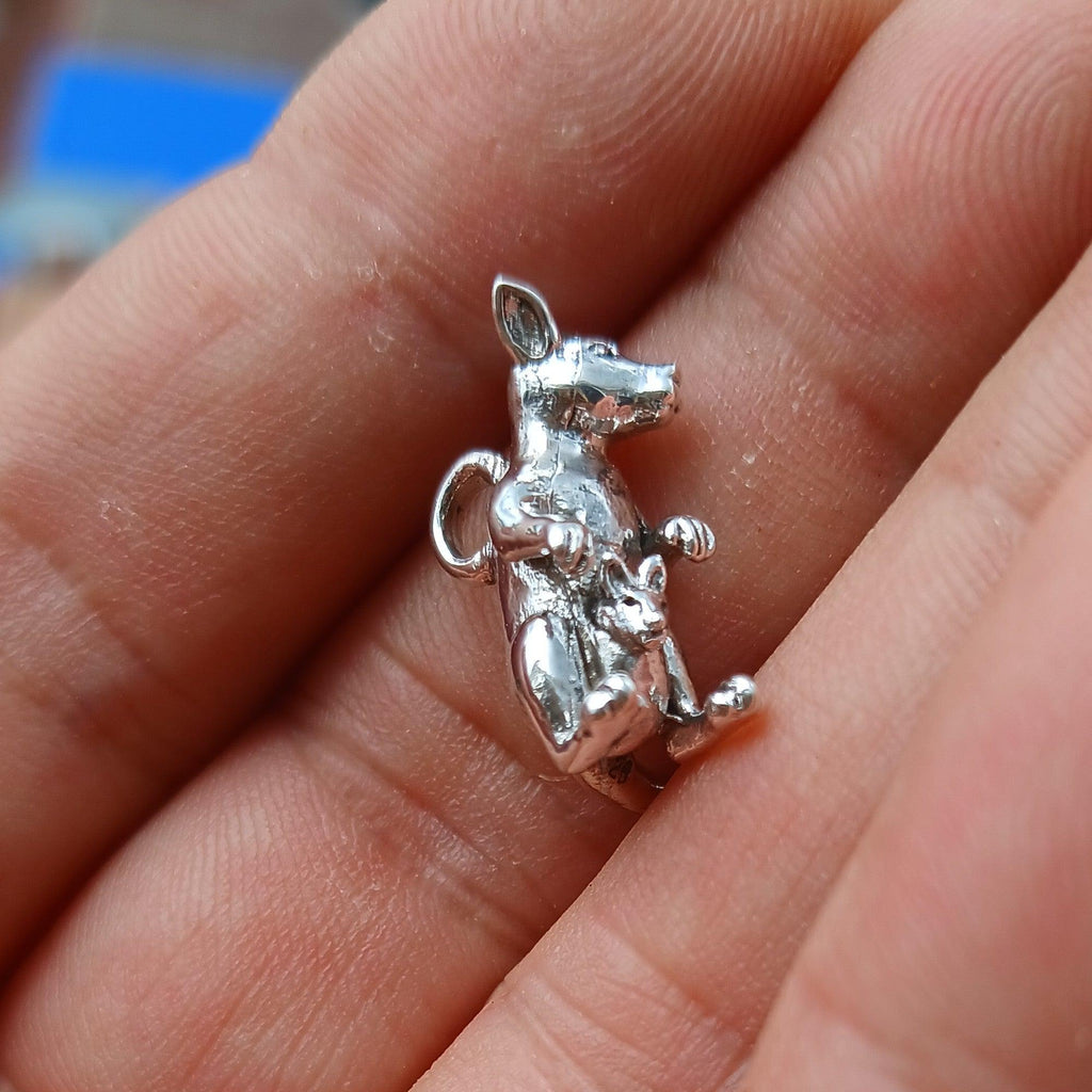 Kangaroo Silver Pendant, Sterling Silver Kangaroo Pendant, Kangaroo with Joey, Excellent Details - hallmarked 925