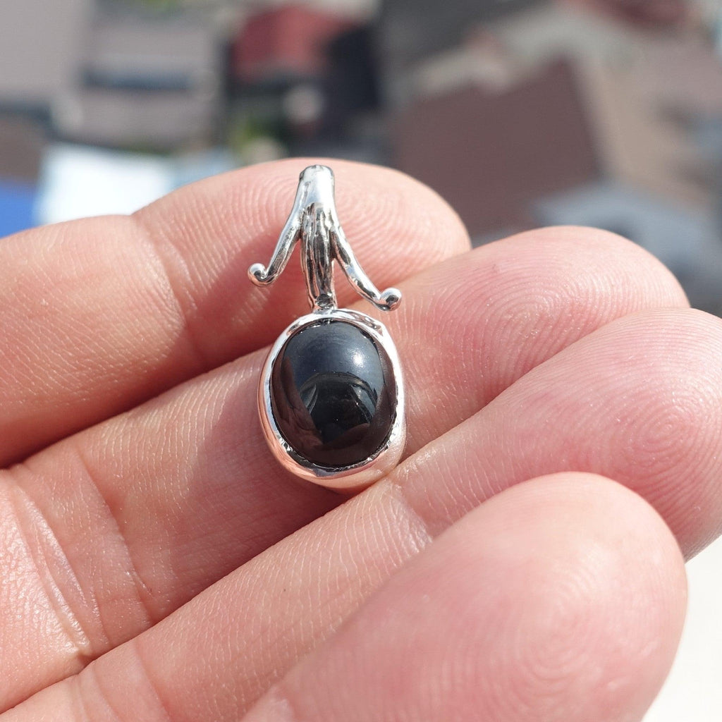 Black Star Diopside Pendant, Black Star Pendant, Minimalist Leaf Pendant, Sterling Silver Pendant, 4 Rays Black Star Diopside Charm