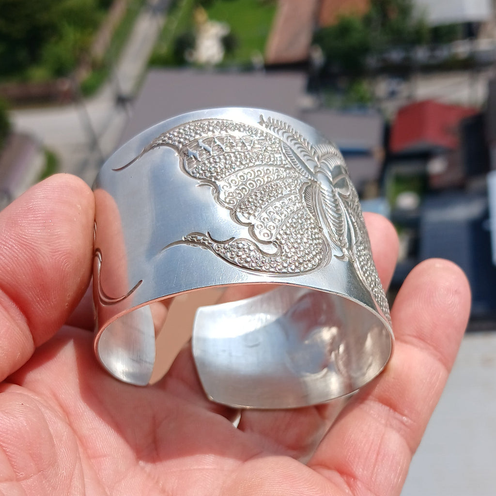 Elegant Sterling Silver Butterfly Bangle: Handcrafted Minimalist Charm Bracelet - Unique Gift for Women