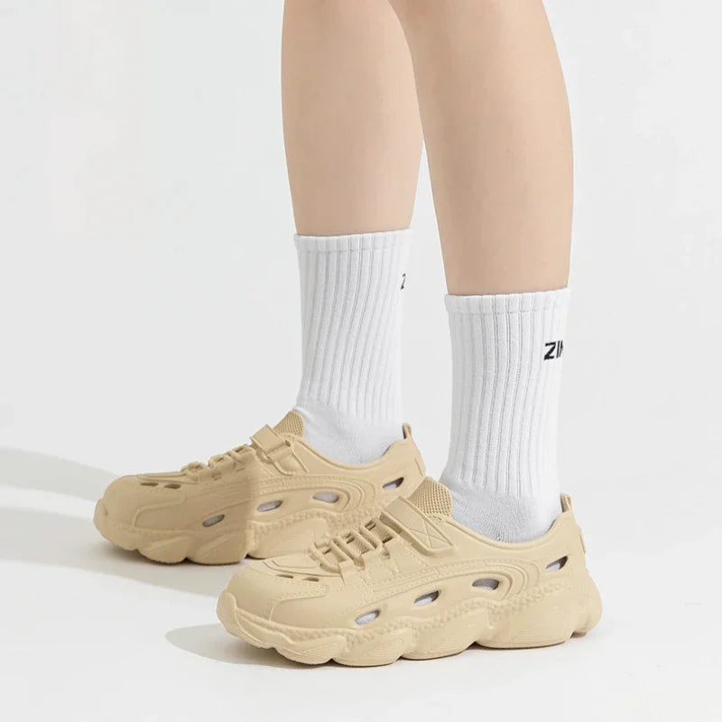 New Men Trendy Sandals Thick soled Non Slip shoes Wear-resistant Fashion One-piece Molded Couple Style Shoes 2025 Homme Zapatos