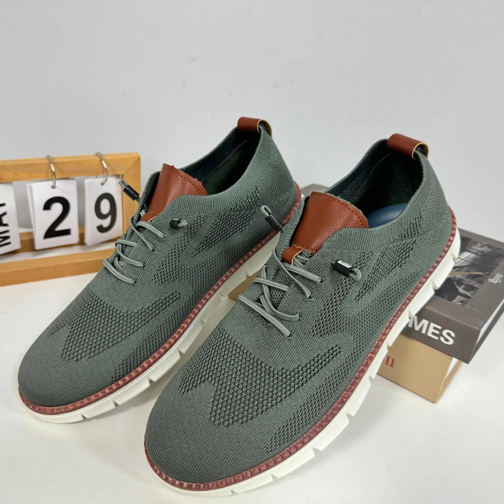 Men Casual Shoes Fashion Formal Business Urban Shoes for Male Non Slip Dress Sneakers for Party Chaussures Pour Hommes Sneakers