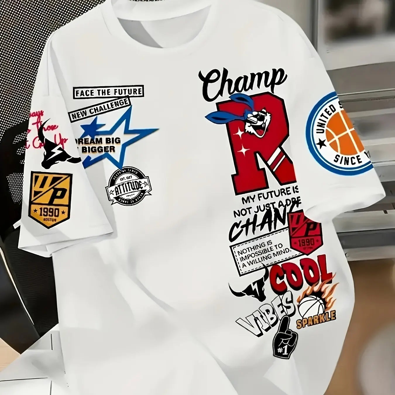 Men's Trendy Graphic Print T-Shirt - \