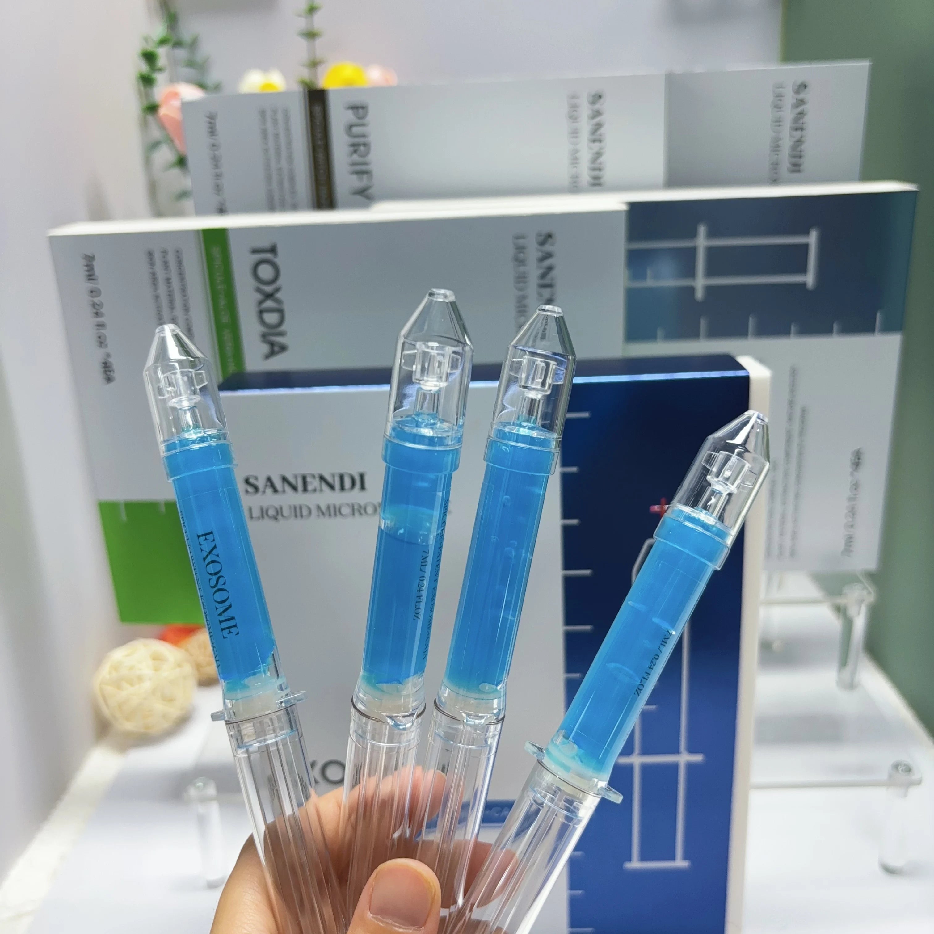 ✨ SANENDI Exosome Microneedle – Coffret Soin Réparateur (4×7 ml)