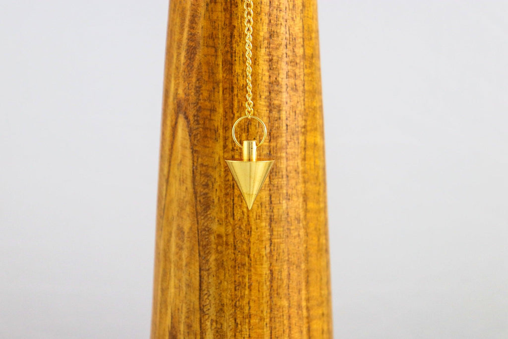 Cone-shaped clock - Laiton doré